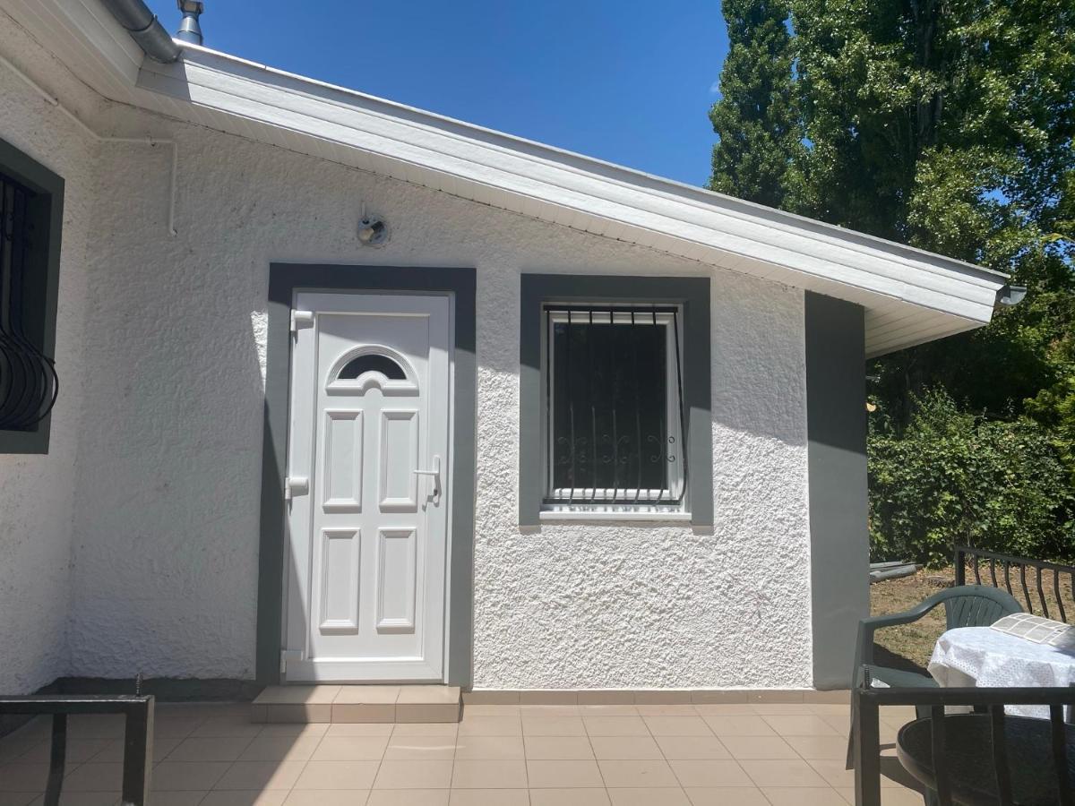 Holiday Apartmanhaz Balatonfured Luaran gambar