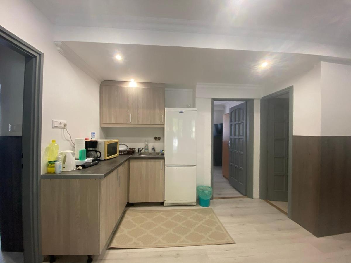 Holiday Apartmanhaz Balatonfured Luaran gambar
