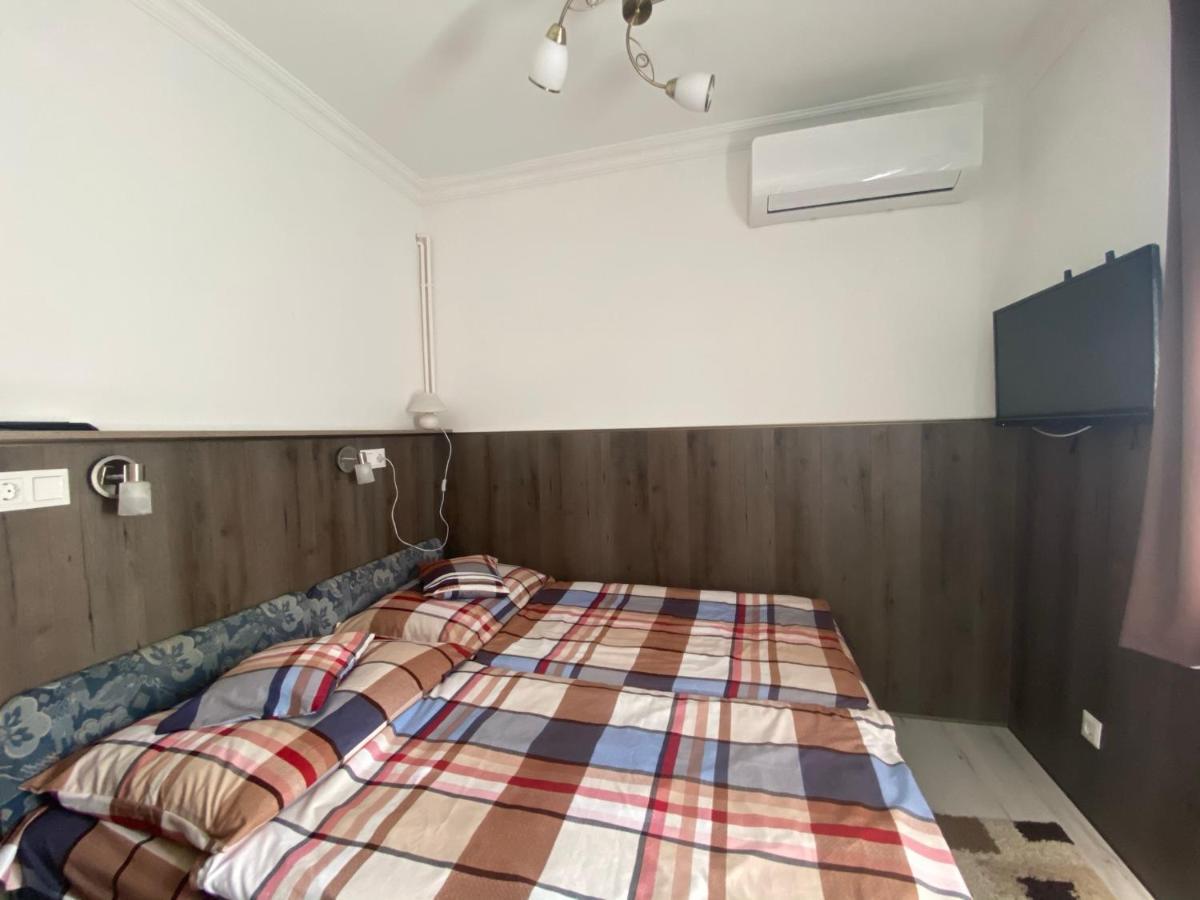 Holiday Apartmanhaz Balatonfured Luaran gambar