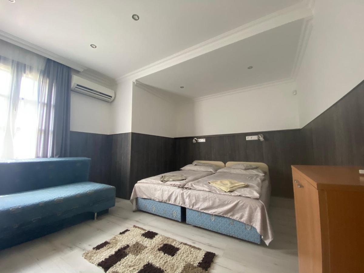 Holiday Apartmanhaz Balatonfured Luaran gambar