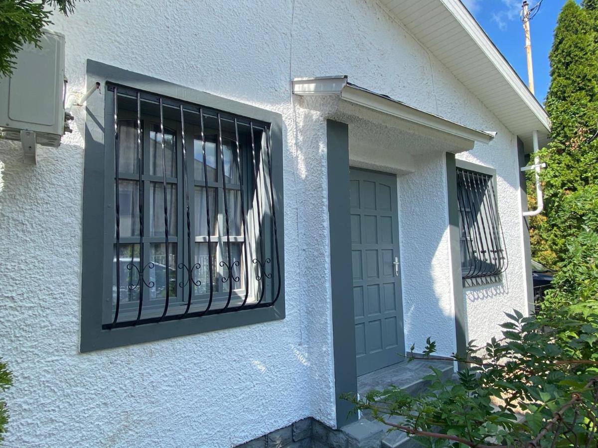 Holiday Apartmanhaz Balatonfured Luaran gambar